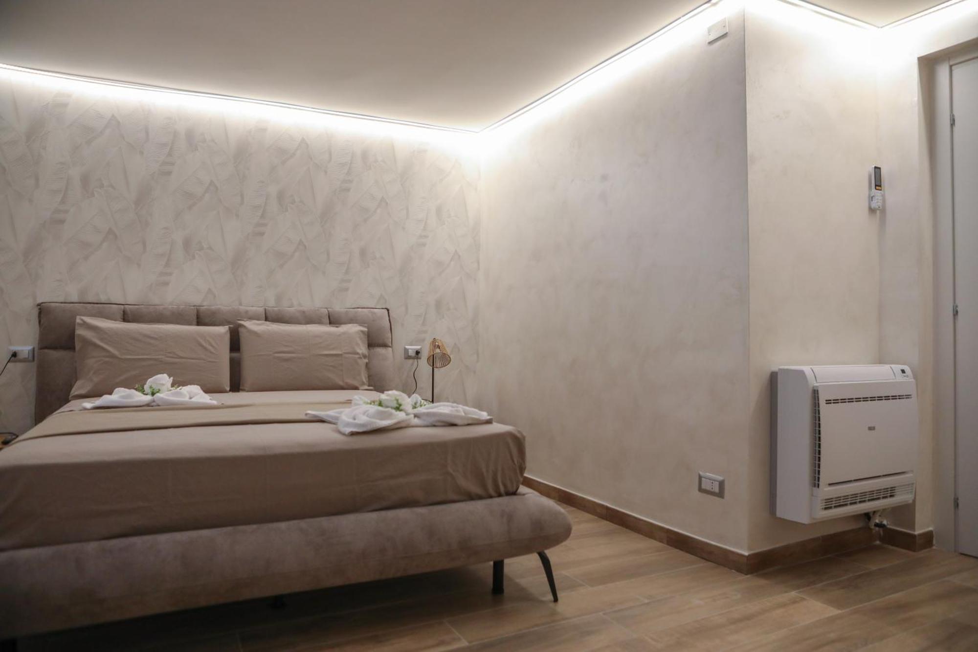 Appartamento Luxury Regina 14 Bari Esterno foto